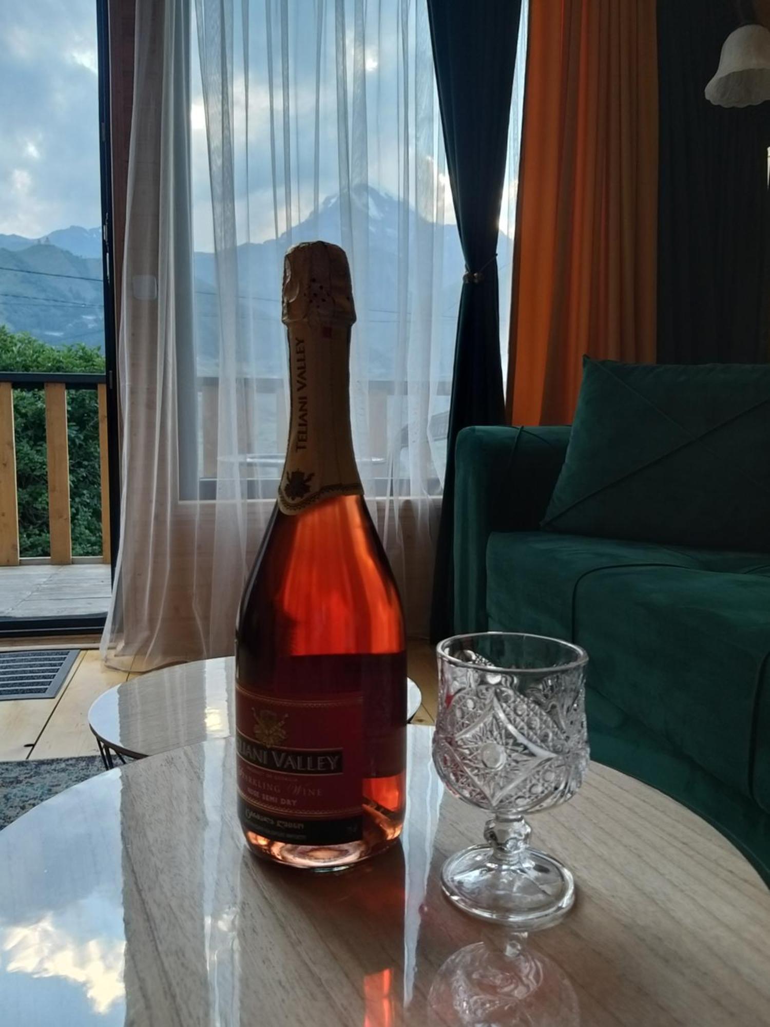Apartament Emotion Kazbegi Zewnętrze zdjęcie